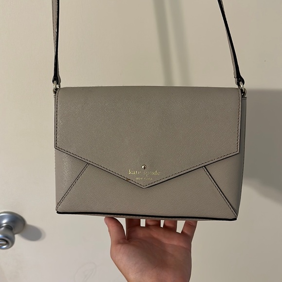 Kate Spade Light Brown Beige Envelope Crossbody Purse - Picture 1 of 11
